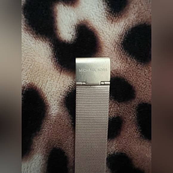 Michael Kors Brenner Watch - Picture 4 of 4